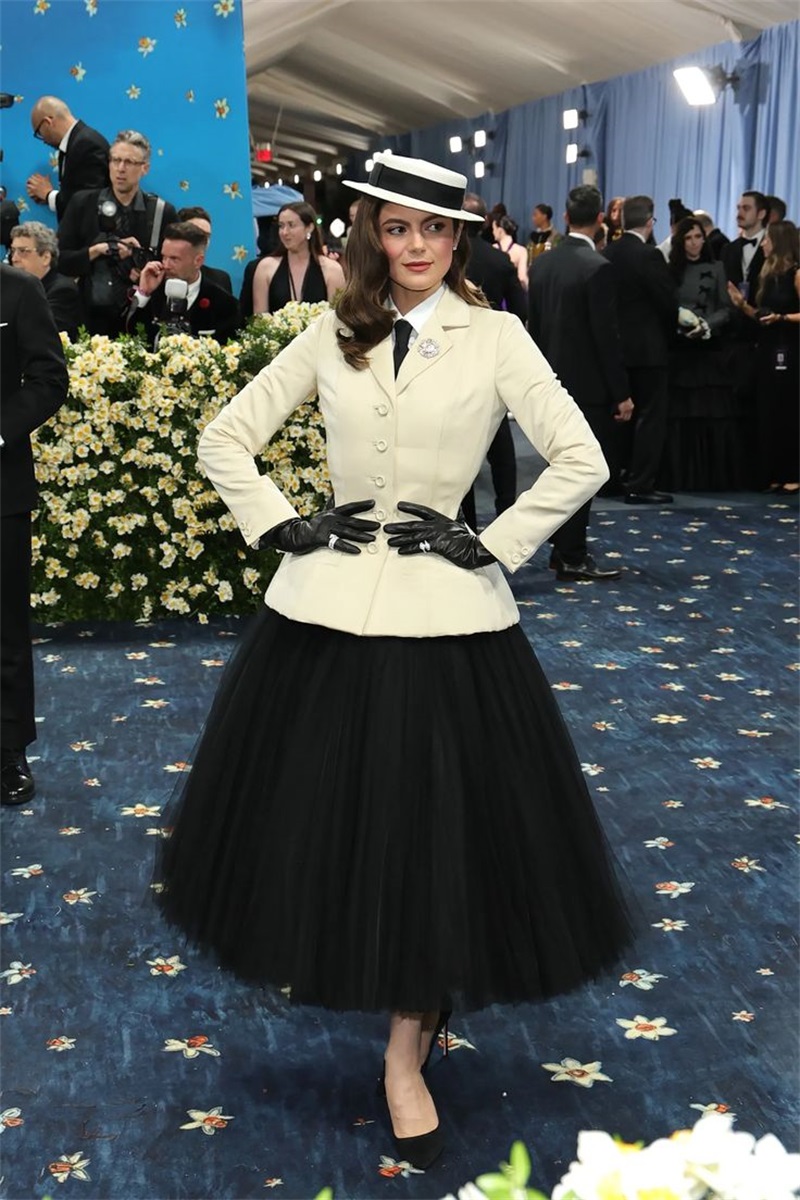 Women Formal Wear With Skirt - 화이트 여성 사무복 스커트 세트 여름