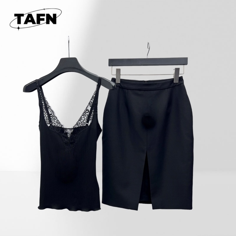 Women Formal Wear With Skirt - 패션을 선도하는 여성용 스커트와 탑 세트,