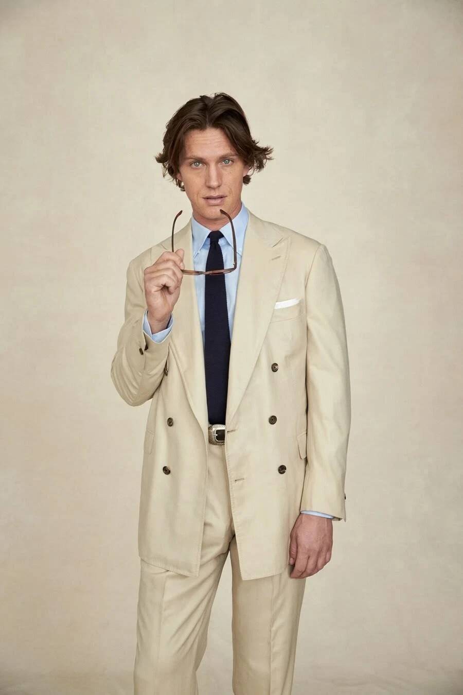 베이지 와이드 피크 라펠 더블 브레스티드 남성 투피스  - Tailored Trouser Wide 리뷰 및 가격