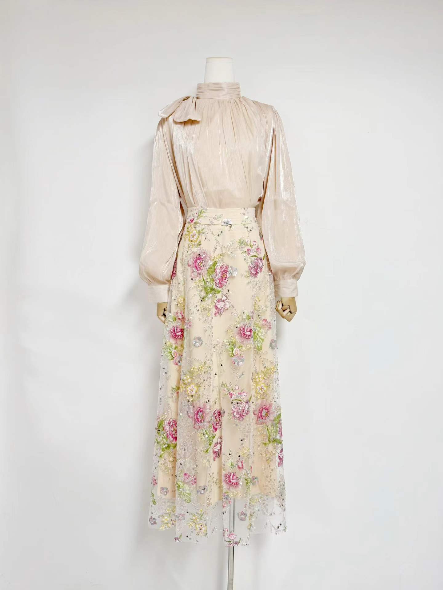 VGH 여성용 우아하고 세련된 블랙 플로럴 투피스 세트 - Women Formal Wear With Skirt 리뷰 및 가격